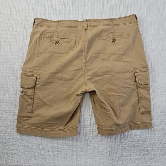 Cremieux Premium Denim Men's Cargo Shorts 42W Stretch Khaki Six Pockets EUC LN - Picture 2 of 13